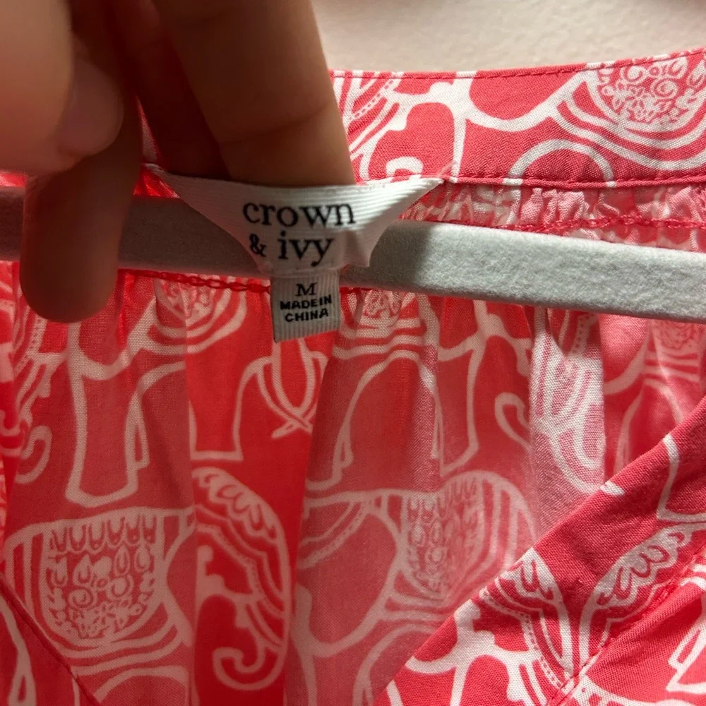 Crown & Ivy Blouse 🐘